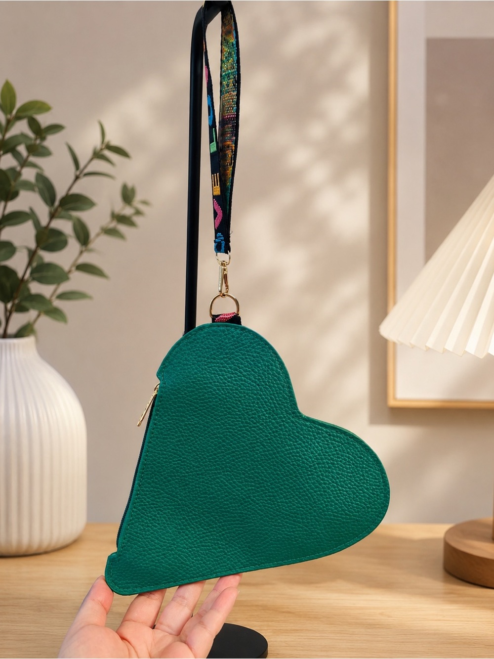 🆕 Green Pebbled Faux Leather Heart Shaped Pouch Wristlet